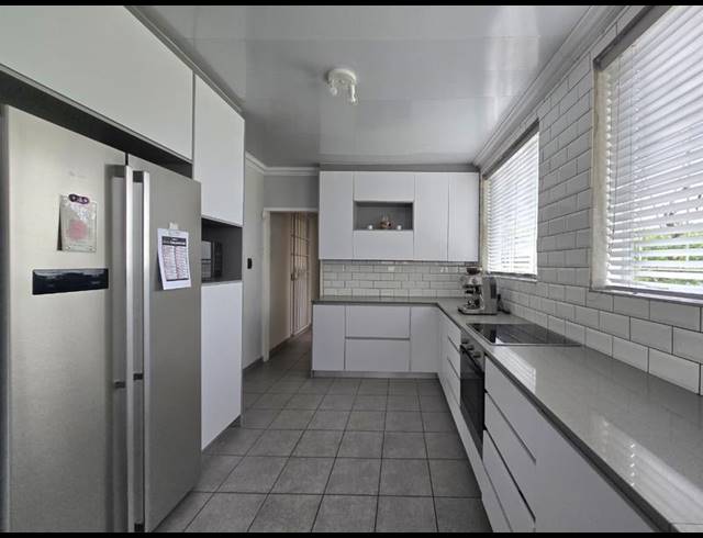 3 BEDROOM HOUSE FOR SALE IN RANDHART